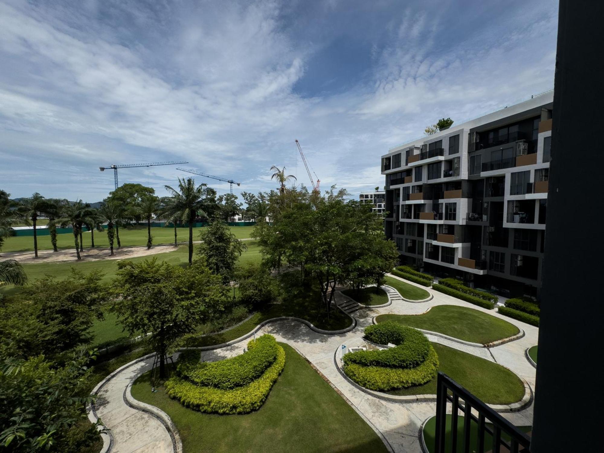 Skypark Laguna Apartments Bangtao バンタオビーチ エクステリア 写真